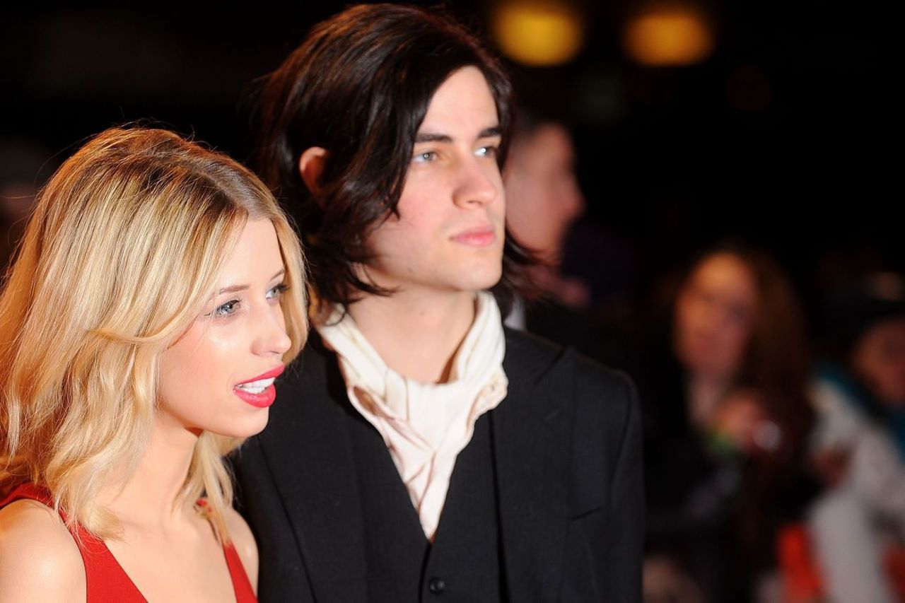 Heartwarming moment Thomas Cohen leads his children into Fifi Geldof's  wedding - at the same church he married and buried their mum - Mirror Online