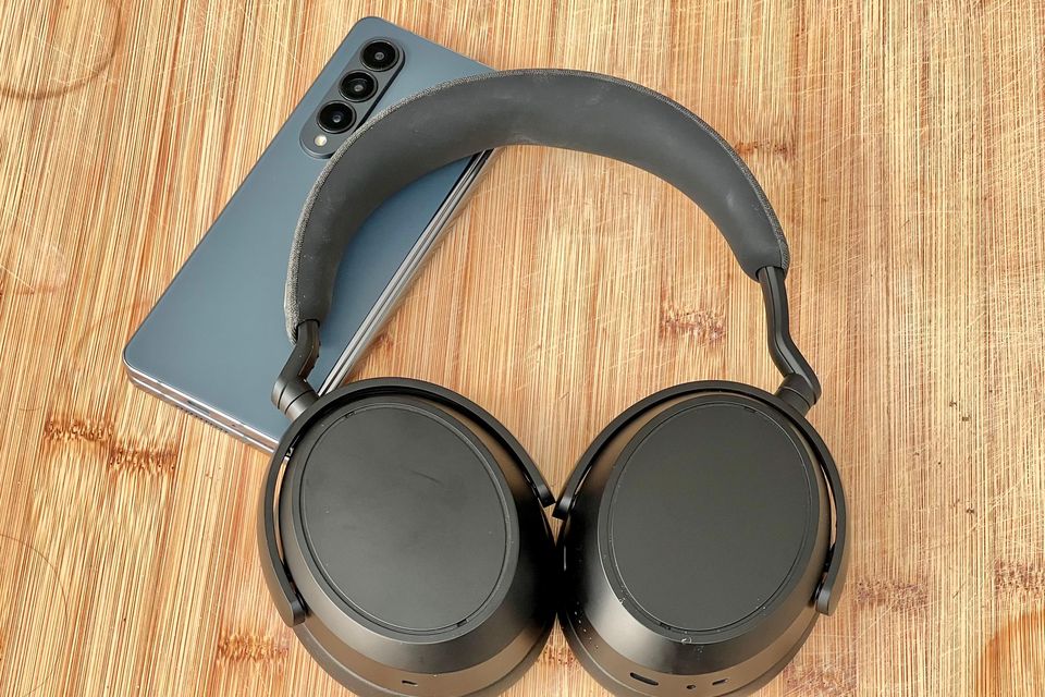 Sennheiser Momentum 4 Wireless Headphone Review