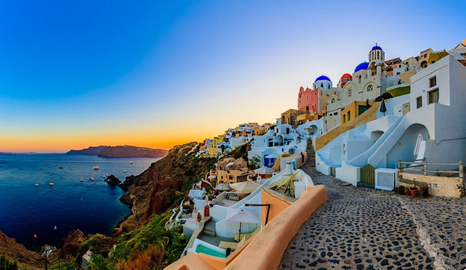 Picture perfect: perfect sunset in Santorini