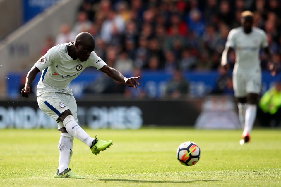 LEICESTER, ENGLAND - SEPTEMBER 09:  N'Golo Kante of Chelsea scores his sides second goal during the Premier League match between Leicester City and Chelsea at The King Power Stadium on September 9, 2017 in Leicester, England.  (Photo by Clive Mason/Getty Images)