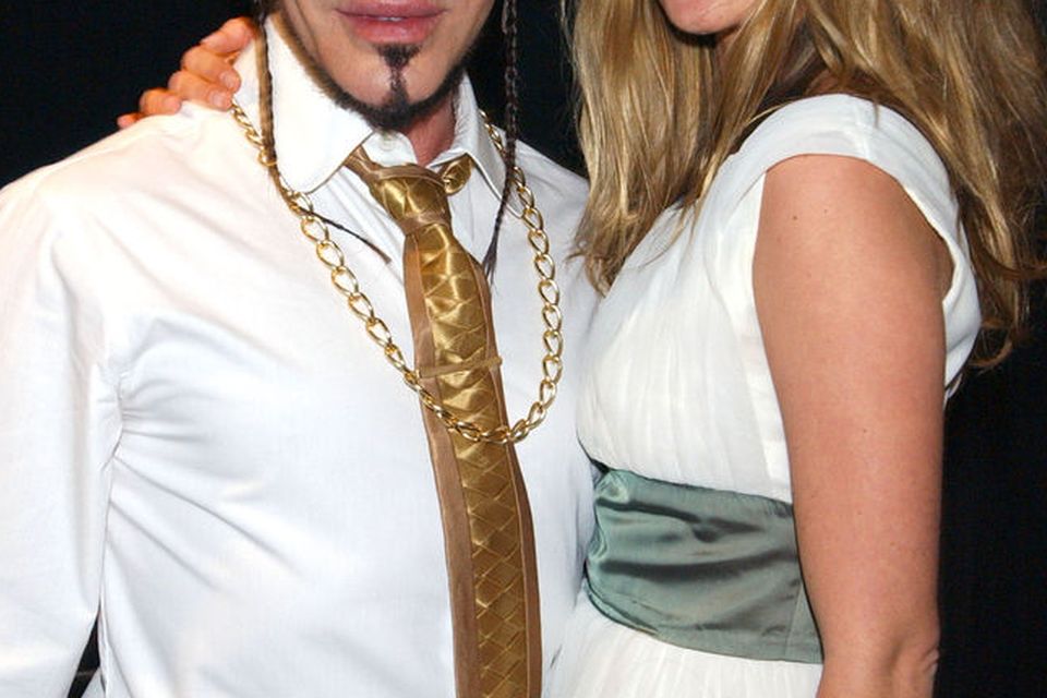 John Galliano to design Kate Moss' wedding dress - Telegraph