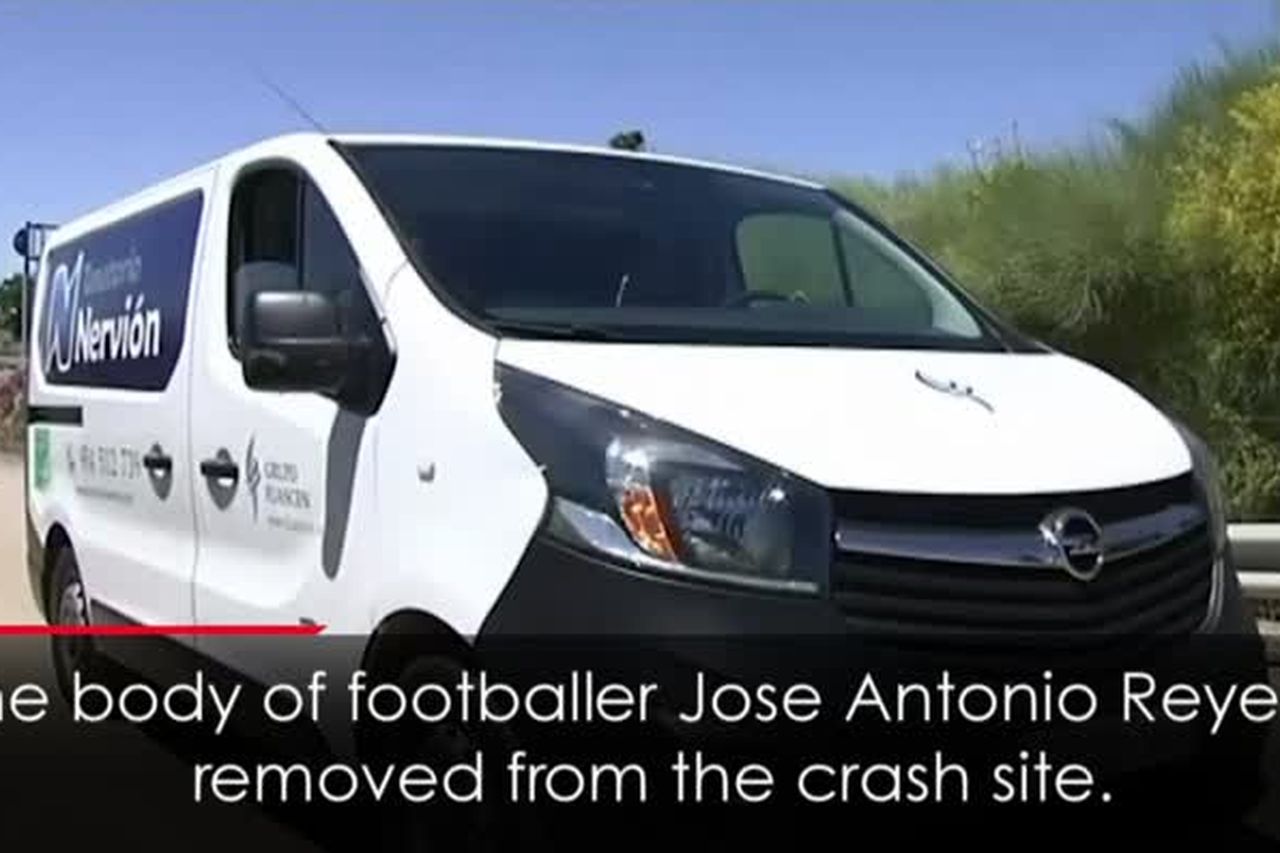 José Antonio Reyes' body and car moved from crash scene 