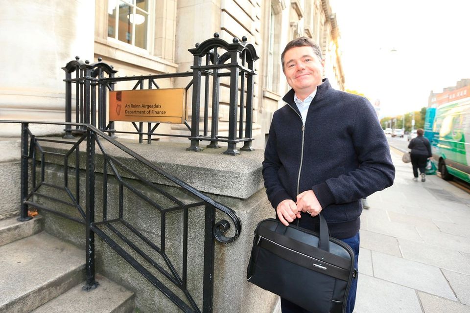 Paschal Donohoe arriving at the Department of Finance this morning. Credit: Gerry Mooney