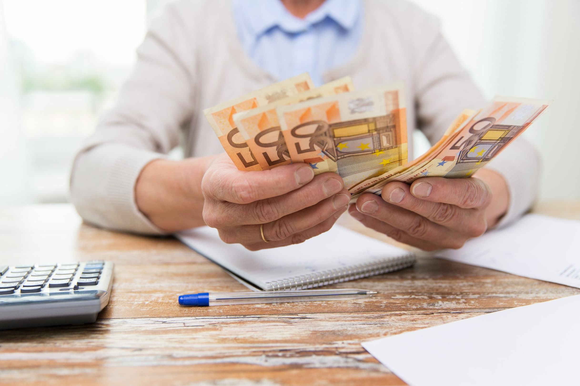 Cost-of-living crisis Ireland: Home-heating oil prices drop but we still  face double the bills of last year | Independent.ie