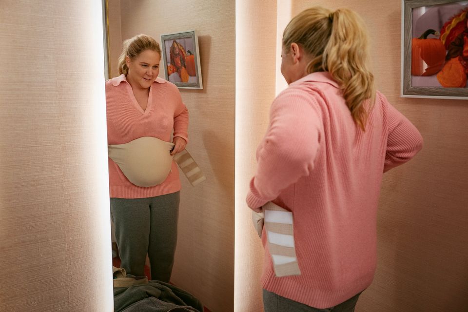Amy Schumer as Lainy in 'Kinda Pregnant'. Photo: Spencer Pazer/Netflix