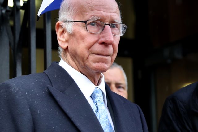 Manchester United And England Legend Bobby Charlton Dies Aged 86 ...