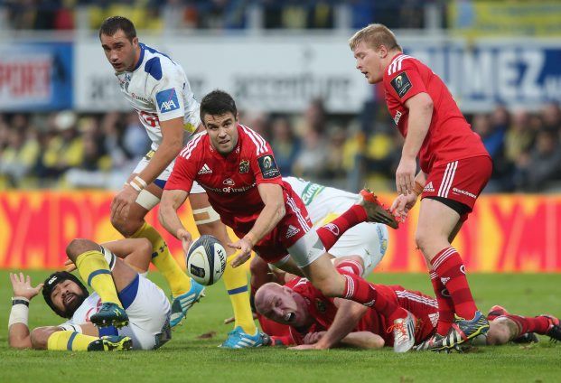 Conor Murray passes the ball during the European Rugby Champions Cup pool one match between ASM Clermont Auvergne and Munster