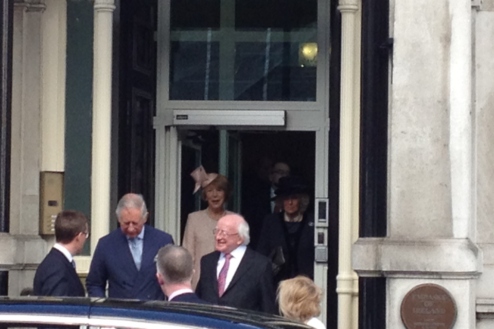 The President saying farewell to Prince Charles.