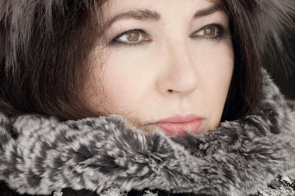 Kate Bush is to return to the stage