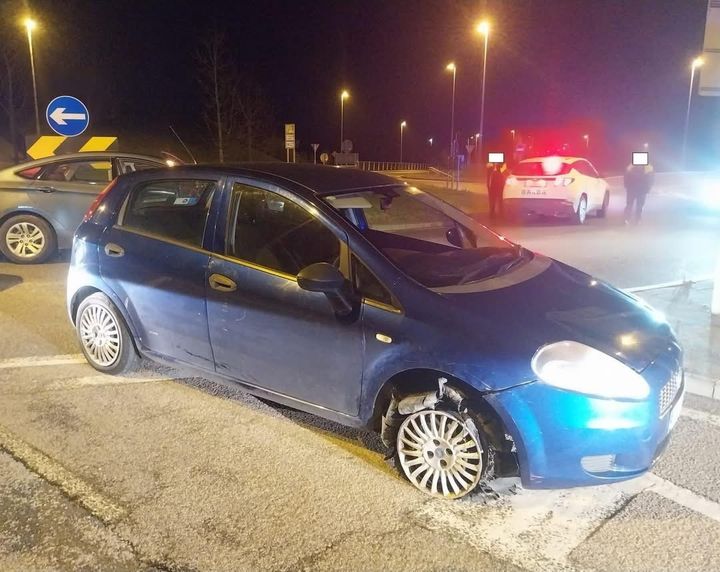 Wexford to Wicklow garda pursuit ends after stinger device used on M11