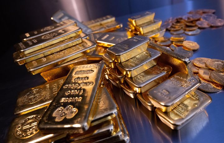 Auction of gold bullion seized by gardaí raises over €1.8m