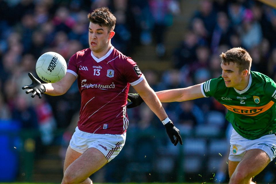 Tomo Culhane of Galway in action against Dylan Casey of Kerry during the Allianz Football League Division 1 match at Pearse Stadium in Galway. Photo by Brendan Moran/Sportsfile