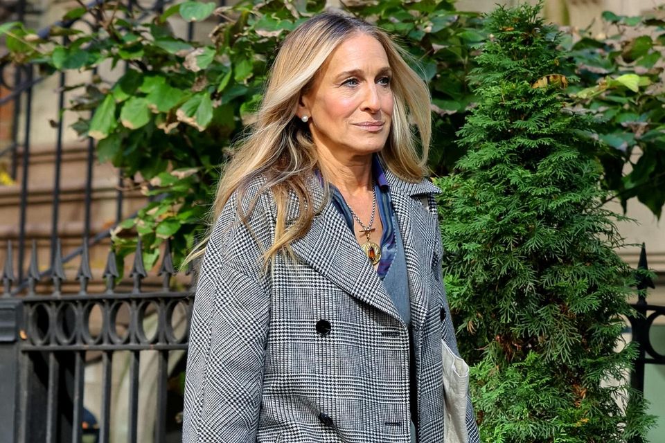 Sarah Jessica Parker wears checked coat for filming