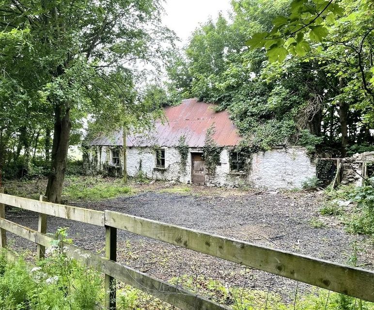 The house at Ballyseedy used to be thatched