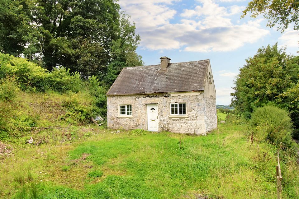 The quaint house near Toomevara