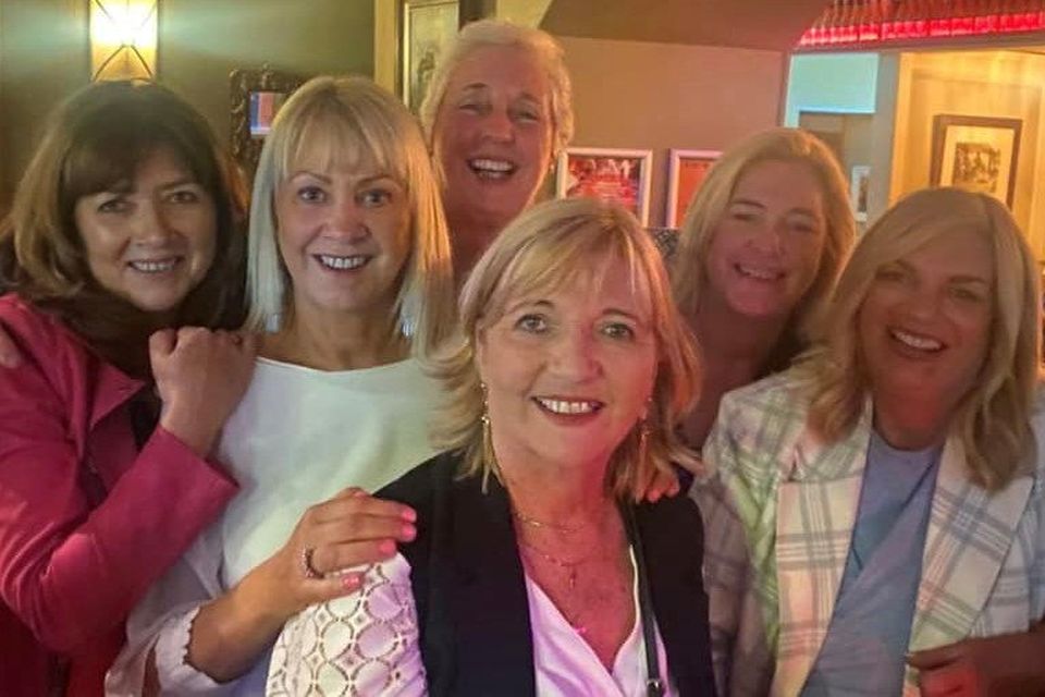 Linda Ward, Caroline McNamara, Ann-marie Dolan, Mary McNulty Brennan, Linda Dooley & Majella Howard enjoying their last Saturday evening in Plucks.