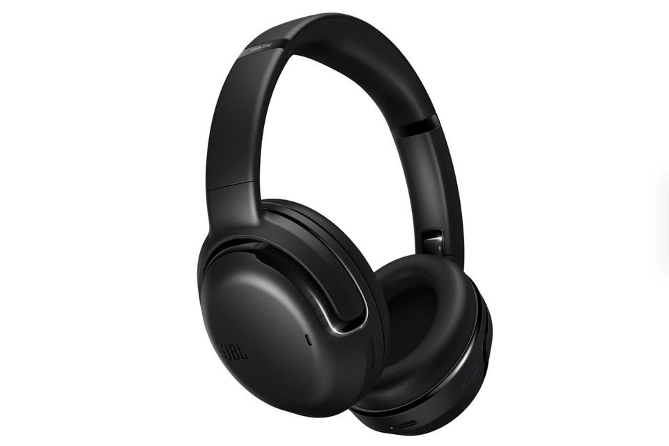 JBL Headphones are noise cancelling and comfortable even for a