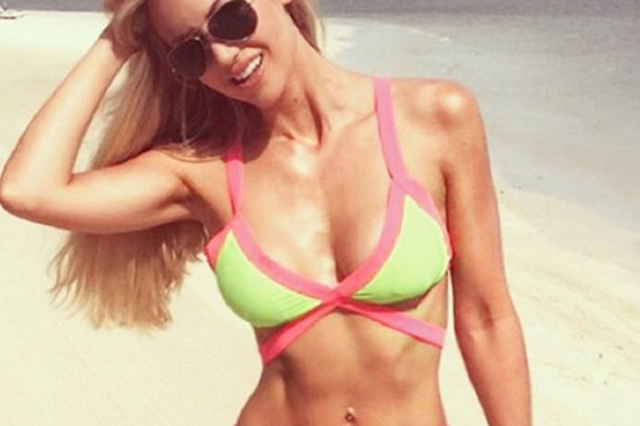 How to get Rosanna Davison's six pack abs, according to her pilates  instructor