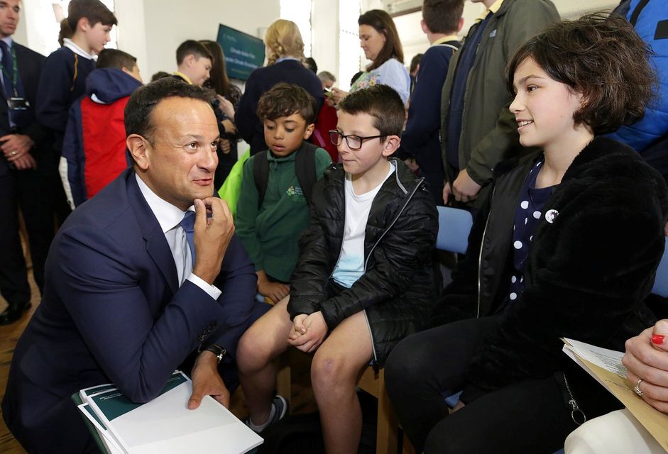 Blueprint: Taoiseach Leo Varadkar speaks to pupils from Dublin 7 Educate Together Primary School at the Climate Action Plan launch. Photo: Damien Eagers/INM