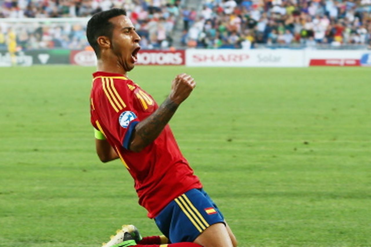 Thiago Alcantara's father says he'd like Liverpool star to leave