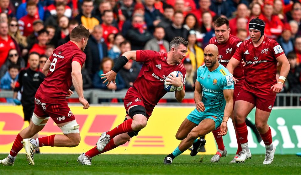 Peter O'Mahony of Munster makes a break during the Heineken Champions Cup Round of 16 Second Leg match between Munster and Exeter Chiefs at Thomond Park in Limerick. Photo by Brendan Moran/Sportsfile