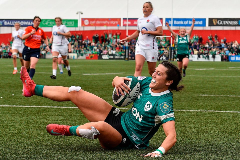 Ireland's Amee-Leigh Costigan scores her side's try against England at Virgin Media Park. Photo: Matt Browne/Sportsfile
