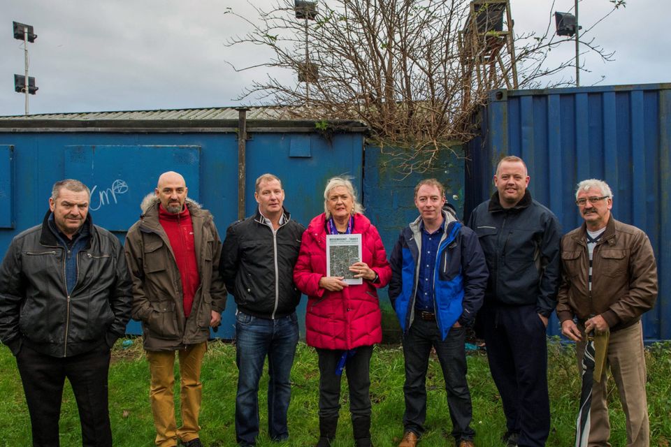 Locals Paddy Melia, Stefano Speranza, Ger Coughlan, Senator Mary White, Cllr Shay Brennan, Gary Roberts and Noel Donohoe want a community centre for the area (Photo: doug.ie)