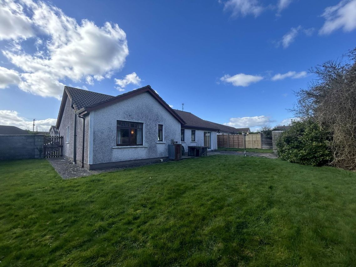 Three-bed Wexford bungalow in prime location hits the market with € ...