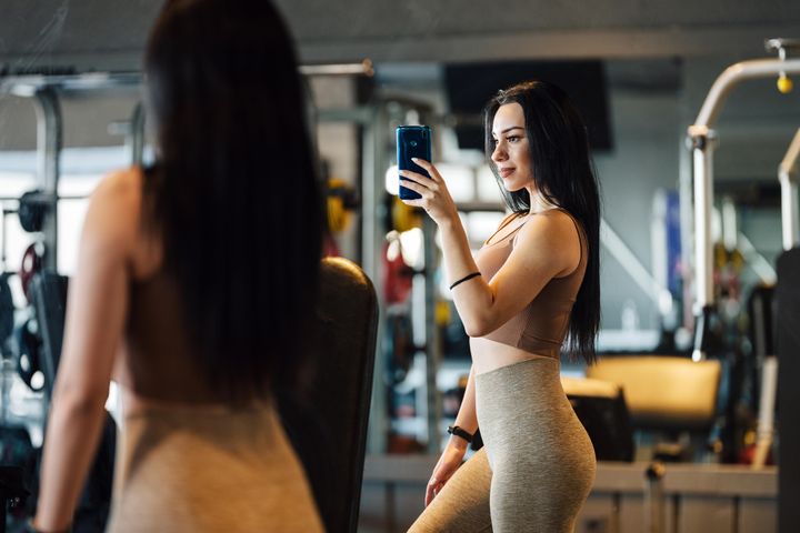 From phone use to ‘unnecessary grunting’ –  leading Dublin gym chain warns members over ‘decline in basic etiquette’