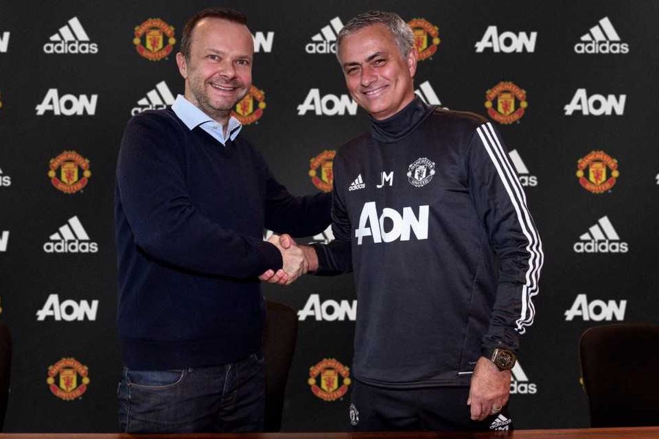 Ed Woodward and Jose Mourinho were all smiles as th Portuguese signed a new deal