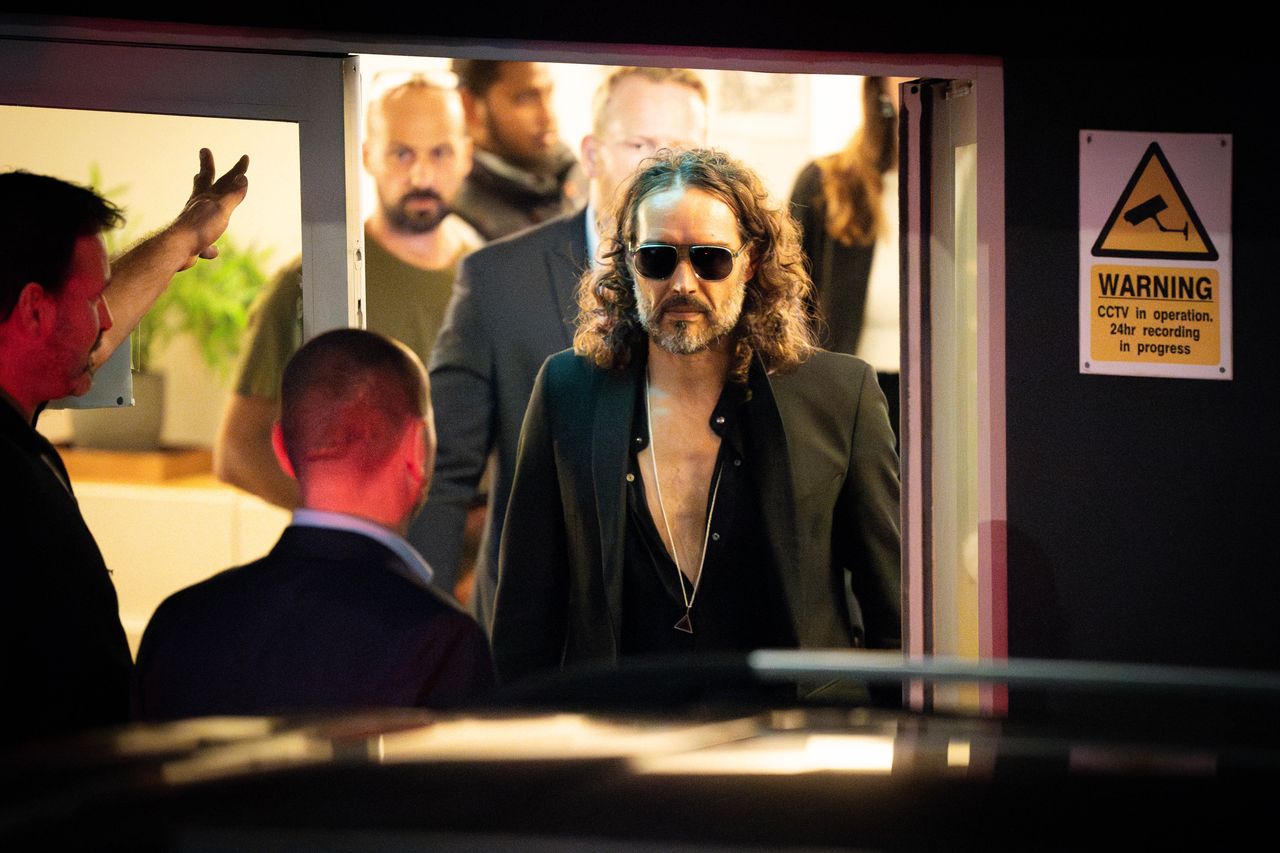 Russell Brand Body Stats & Net Worth Breakdown (2025 Update)