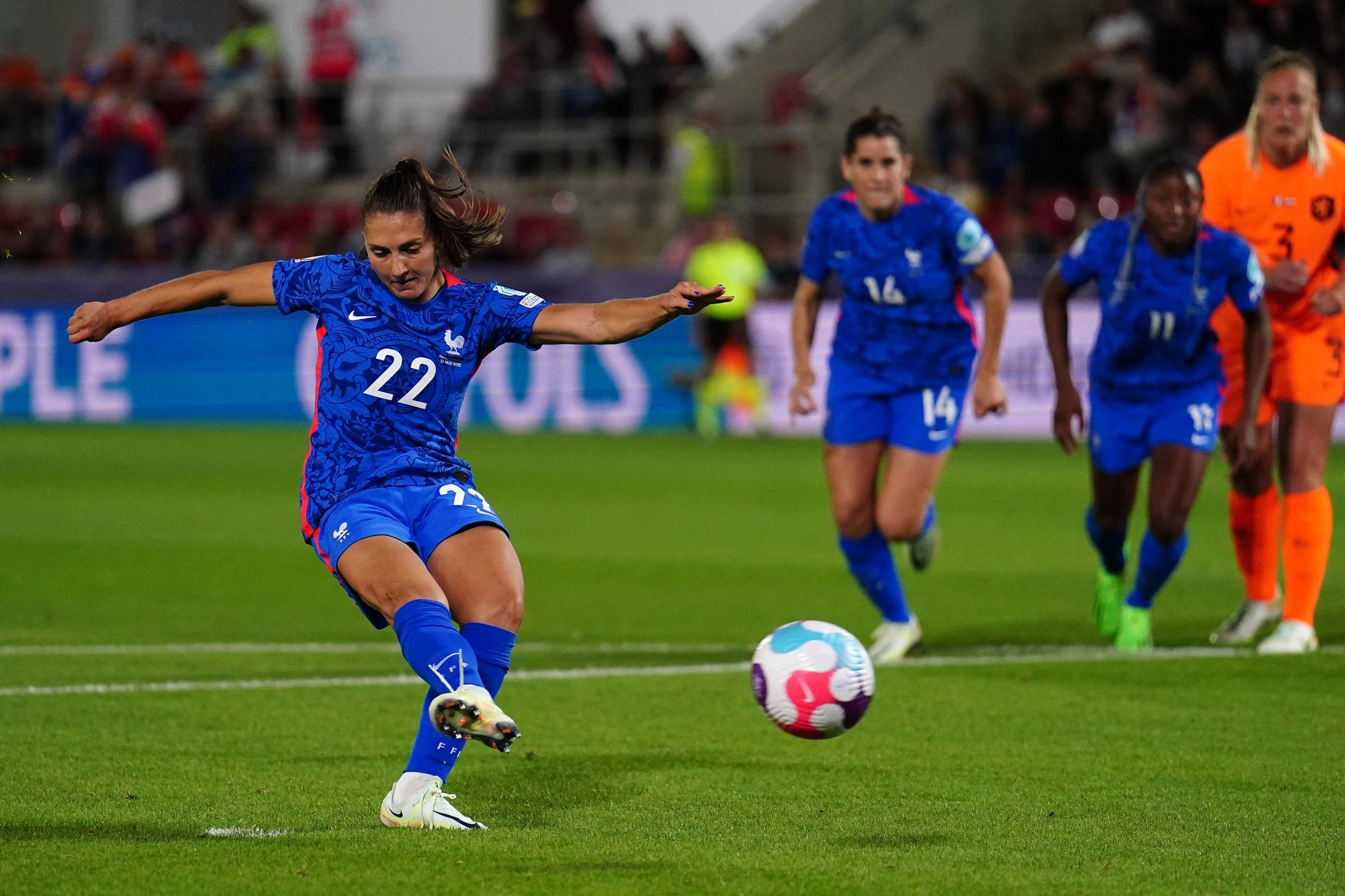 France Women 1-0 Netherlands Women: Eve Perisset spot kick in extra-time  sets up Germany semi-final, Football News