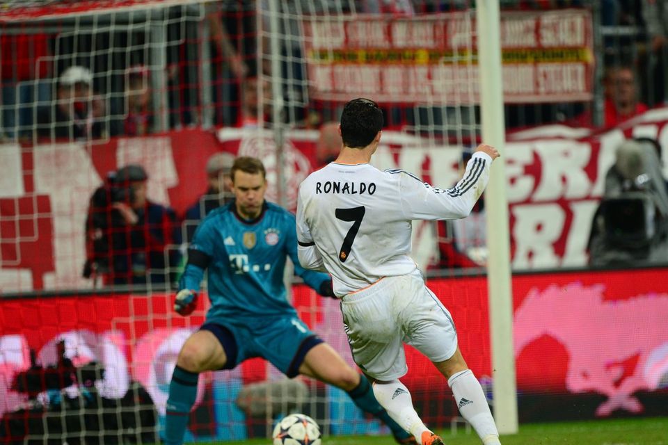 Madrid overcomes red card, Ronaldo absence to defeat Galatasaray