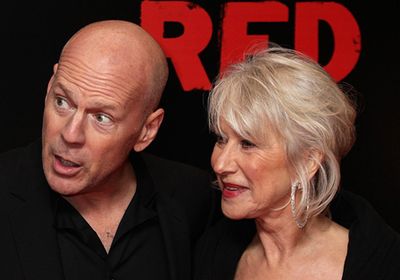 Bruce Willis and Helen Mirren in Story of Old Killers - The New York Times