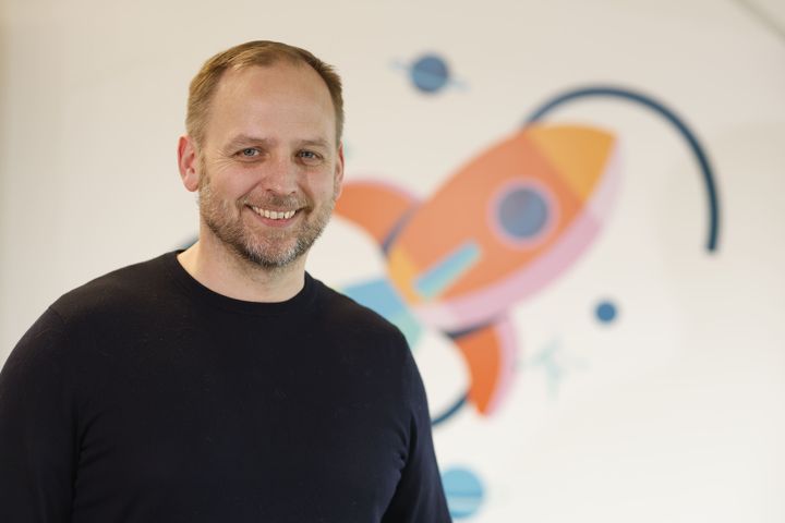 ‘Today, no, we won’t be offering mortgages’ – Monzo chief shares expansion plans as UK neobank enters Irish market