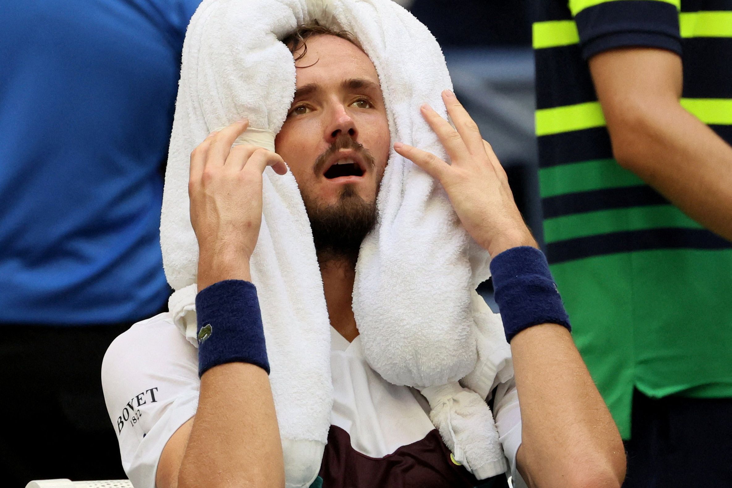 US Open fan collapses in stands as top player warns 'someone will die' due  to hot conditions