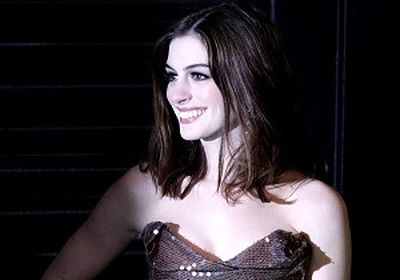 400px x 280px - Hathaway's naked on set accident | Independent.ie