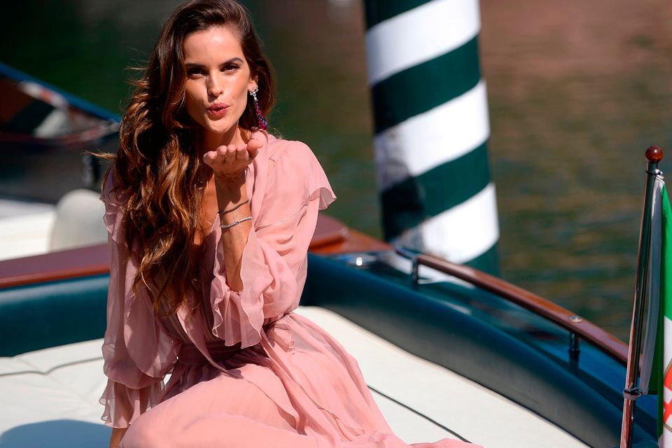 Izabel Goulart shows off her athletic figure on fashion shoot in