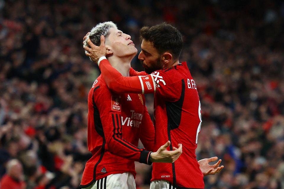 Manchester United's Alejandro Garnacho and Bruno Fernandes celebrate