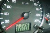 thumbnail: James Fole's Ford Tranist Connect shows 999999km on the odometer