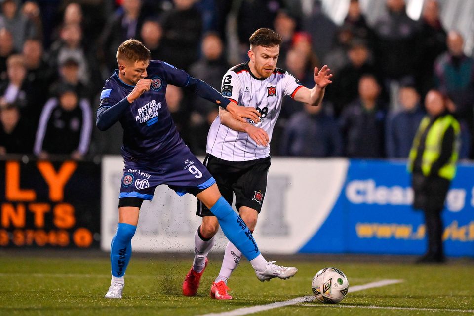Jamie Gullan of Dundalk in action against Filip Piszczek of Bohemians during the SSE Airtricity Premier Division match at Oriel Park in Dundalk, Louth. Photo: Stephen McCarthy/Sportsfile