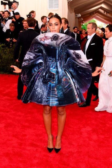 Meanwhile, Solange gives a lesson in loving your look and not caring what anyone else thinks (in Giles).
