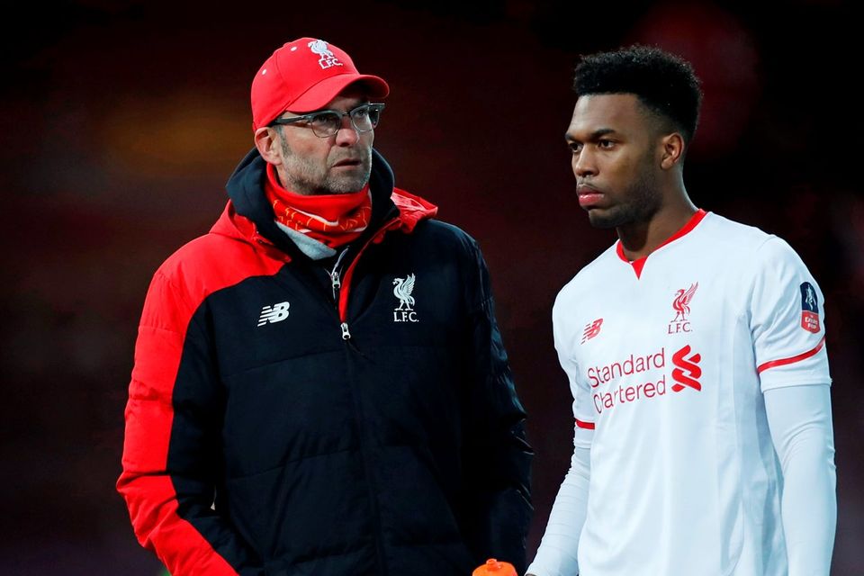 Liverpool manager Jurgen Klopp speaks with Daniel Sturridge