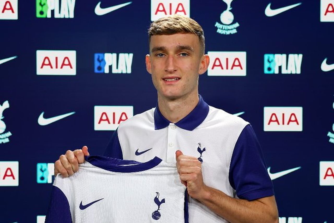 Ireland U-21 star Mason Melia drafted in to train with Tottenham ...