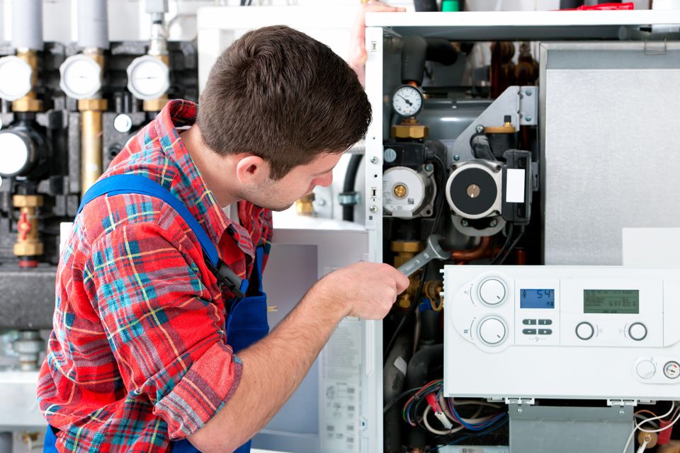 State retrofit scheme under fire for installing new oil and gas boilers |  Independent.ie