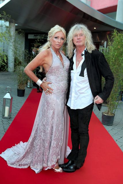 Rick Savage Wife: Discovering the Woman Behind the Rock Legend