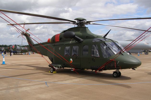 Air Corps praised for helping 96-year-old cancer patient reunite with wife hours before his death