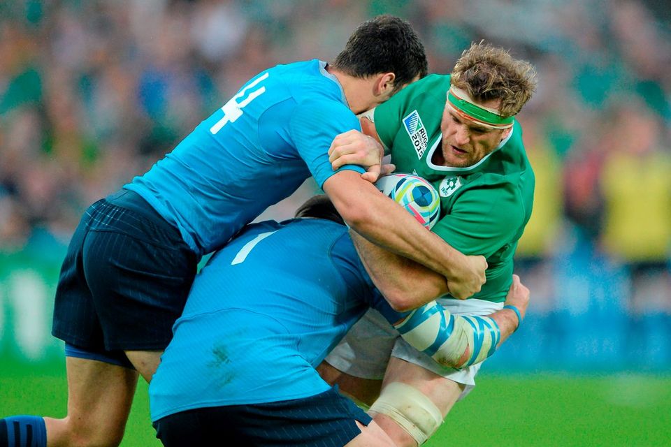 4 October 2015; Jamie Heaslip, Ireland, is tackled by Leonardo Sarto, left, and Mat?as Ag?ero, Italy. 2015 Rugby World Cup, Pool D, Ireland v Italy. Olympic Stadium, Stratford, London, England. Picture credit: Brendan Moran / SPORTSFILE