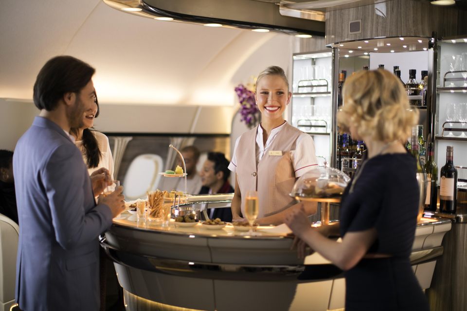 Un bar en el Emirates A380