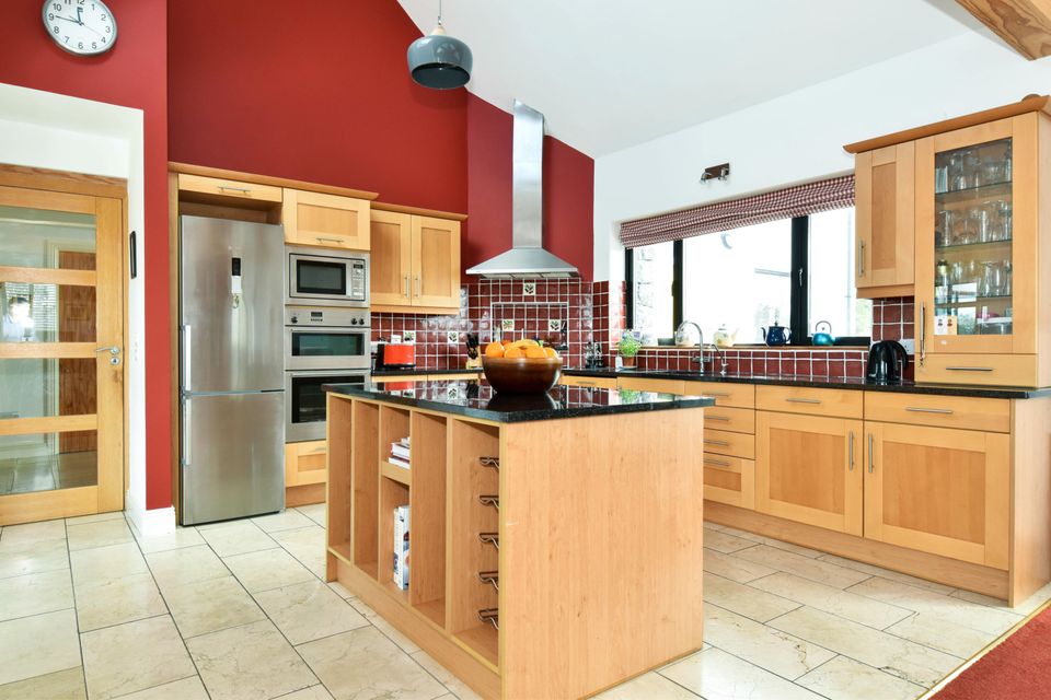 Kinvara kitchen outlet